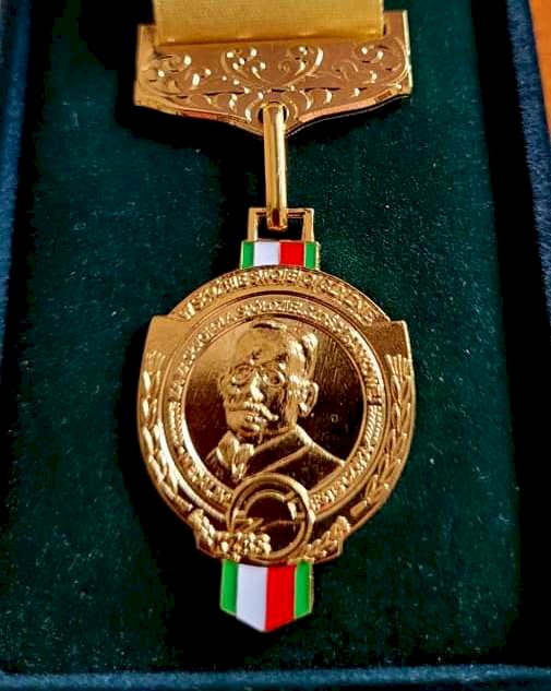 Złota Honorowa Odznaka im. F. Stefczyka dla Barbary Borowskiej Prezes Zarządu